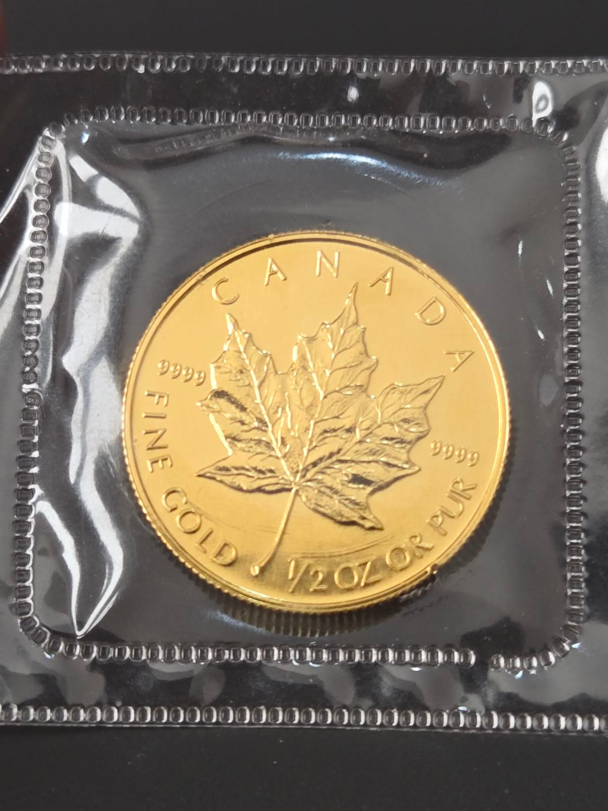 1/2 oz Gold Canadian Maple Leaf in Mint-Sealed Packaging