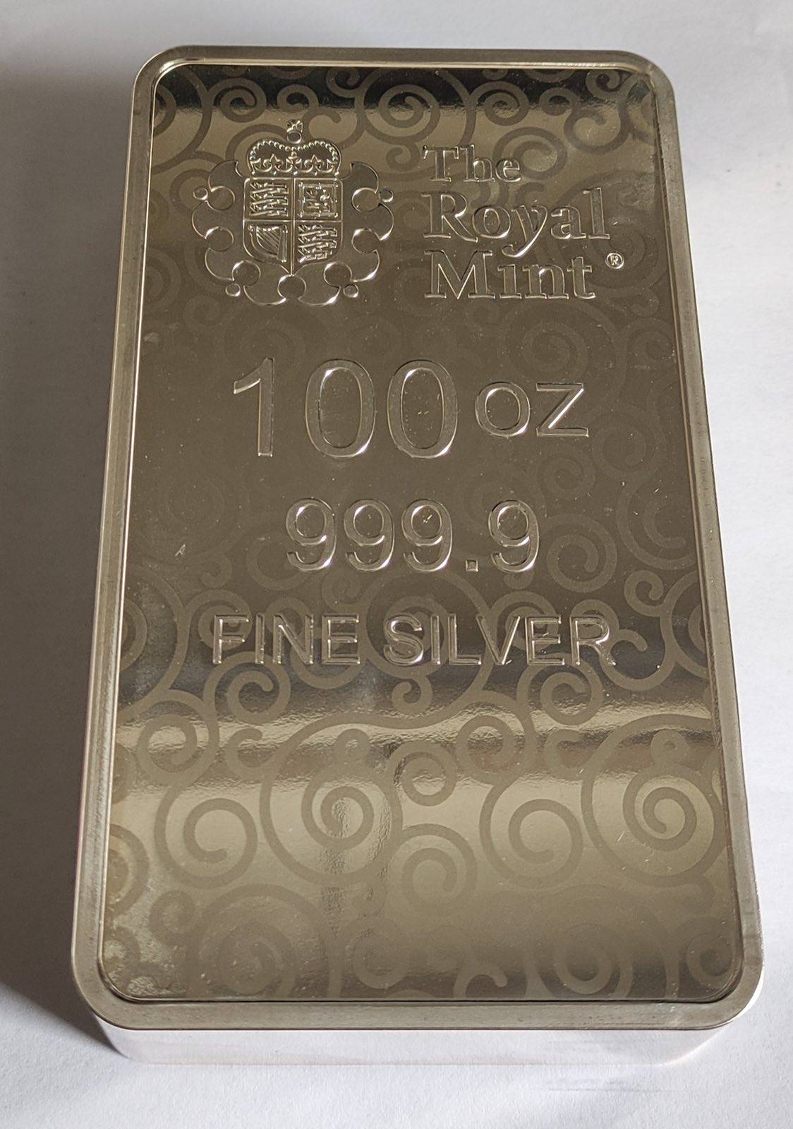 2021 Great Britain The Great Engravers Collection: Una and the Lion 100 oz Silver Bar in Box